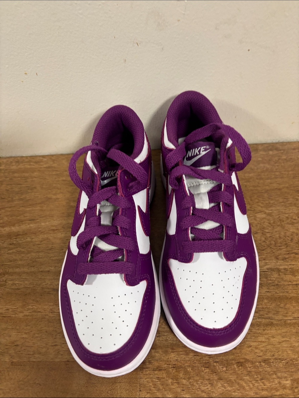 Nike Dink Low Kids Sneakers in Purple and White size 13c New open box - Picture 2 of 5